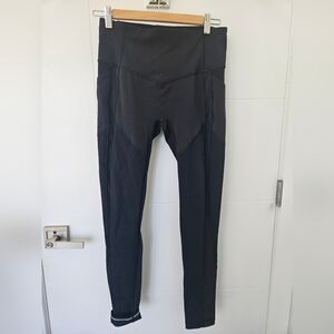 Lululemon All the Right Places pant/sz8/28 lenght/black